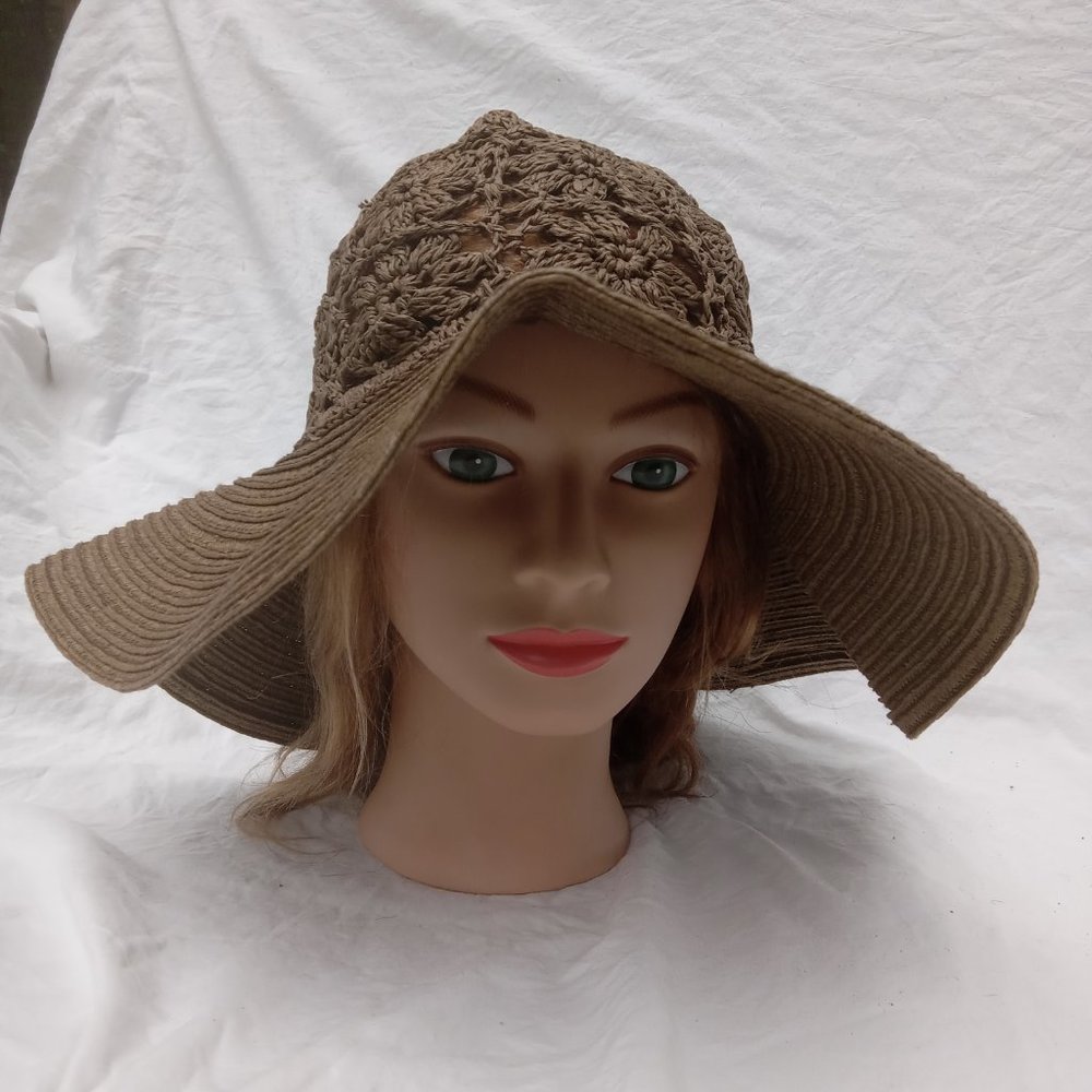 Sun hat 100% paper